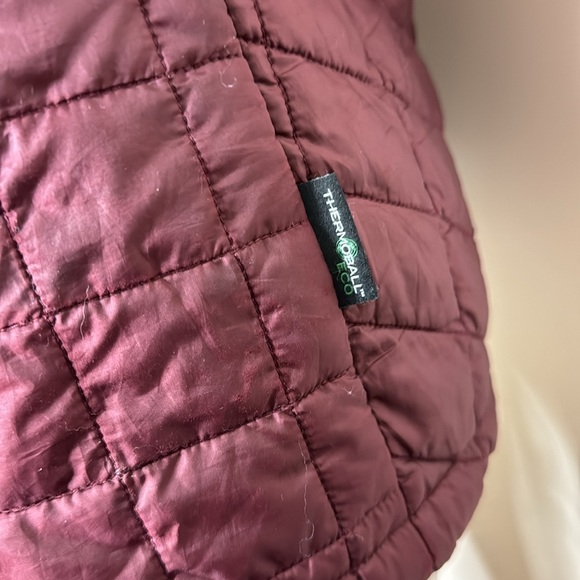 The north face women’s maroon jacket coat size XS - Picture 3 of 7
